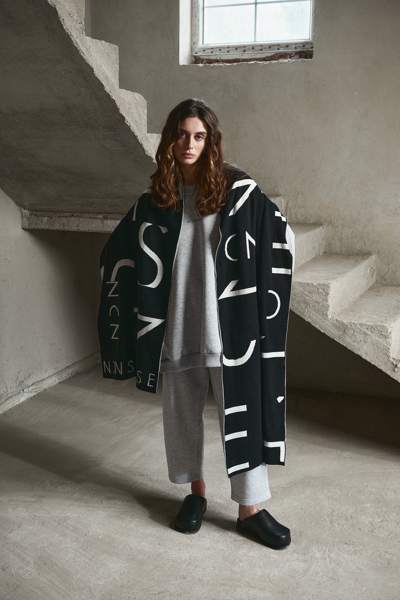 UNISEX LIMITED SCARF NONSENSE