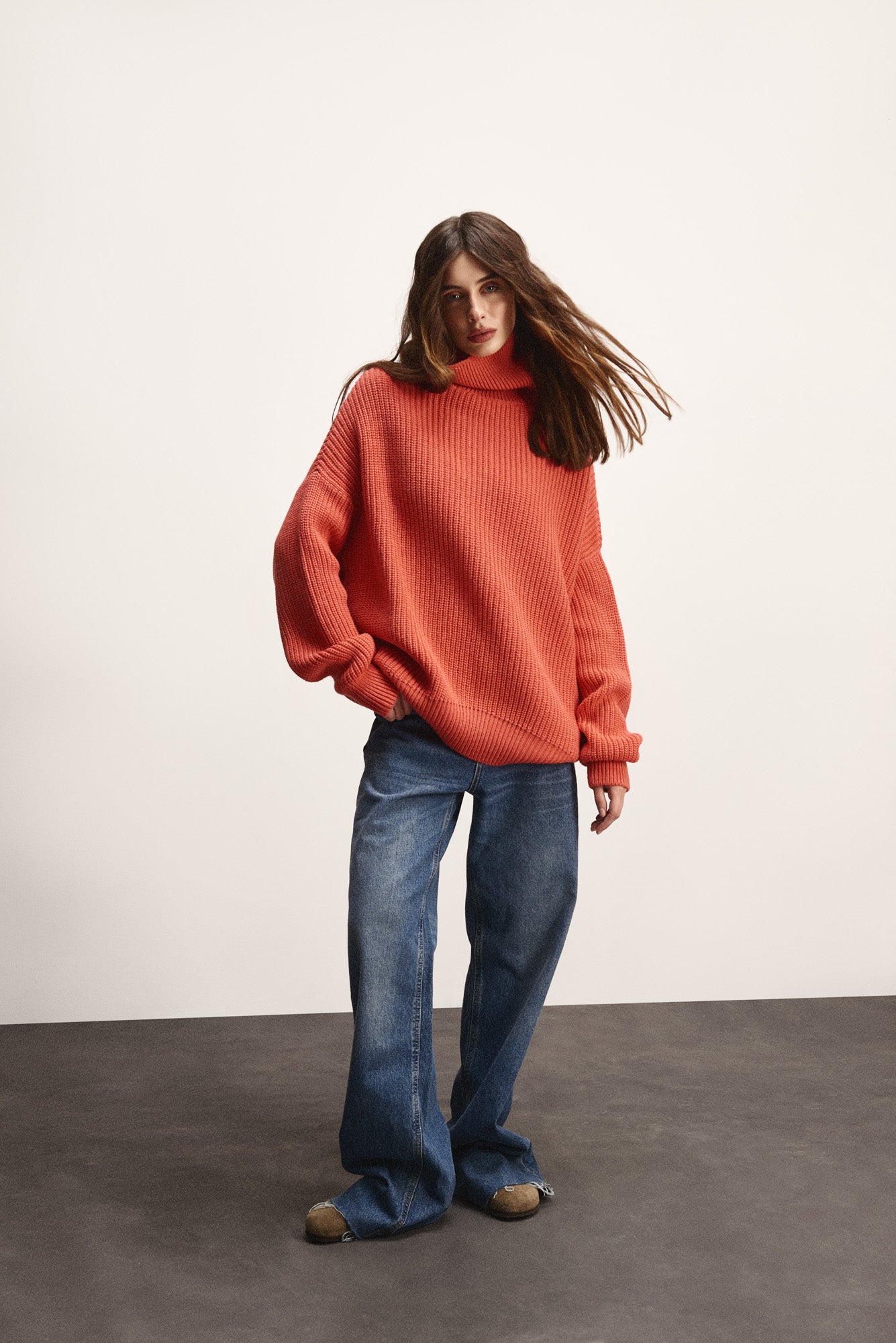 OVERSIZED SEMIWOOL SWEATER CARROT