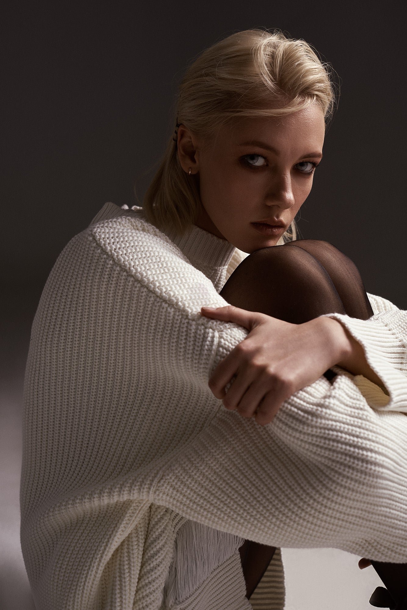 UNISEX RAGGED SWEATER WHITE