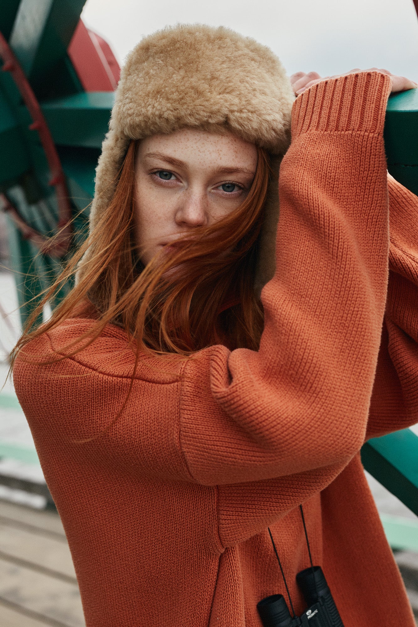 UNISEX SWEATER BRICK