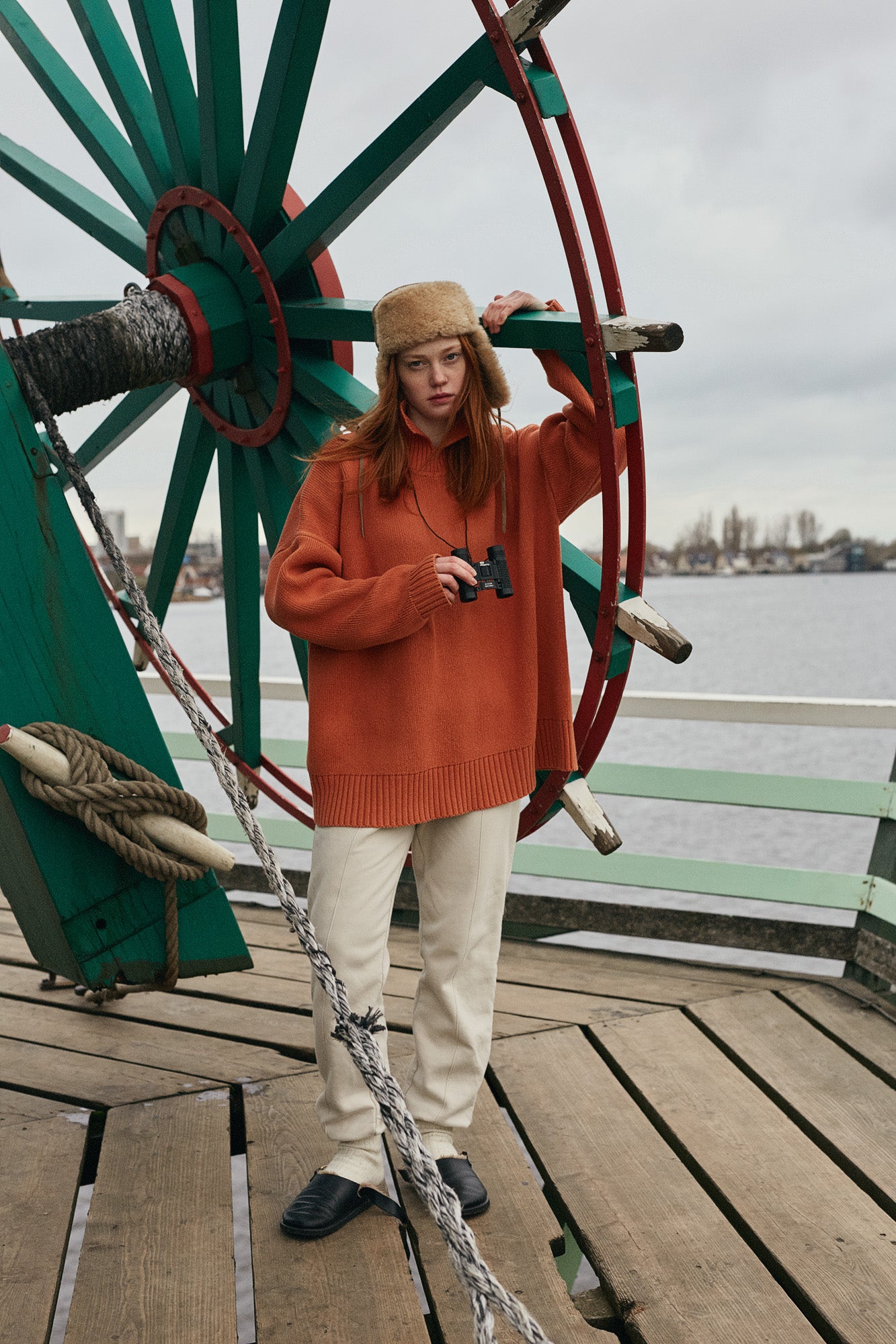 UNISEX SWEATER BRICK