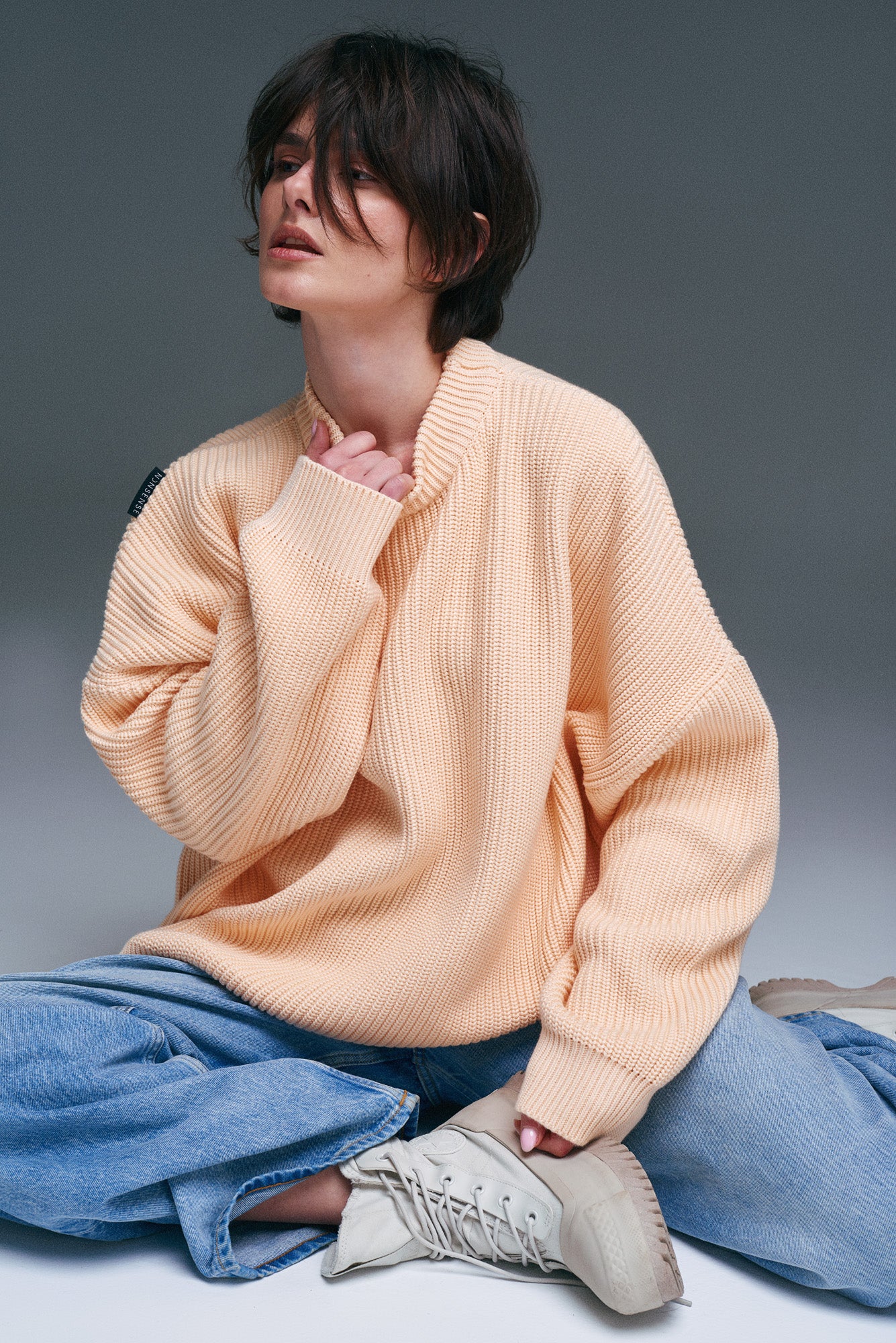 BASIC UNISEX SWEATER CREAMY