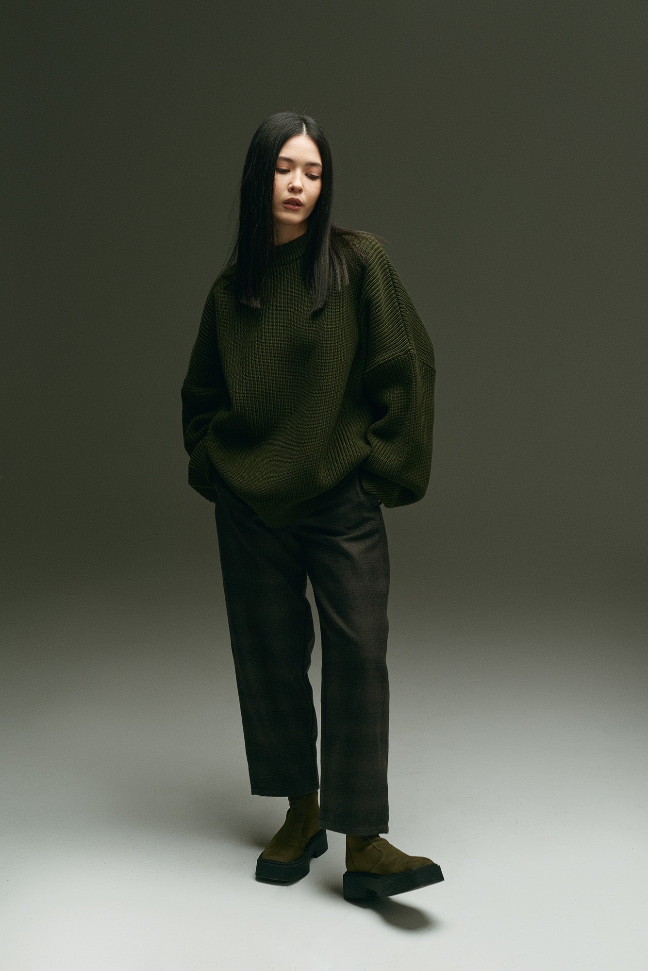 BASIC UNISEX SWEATER KHAKI