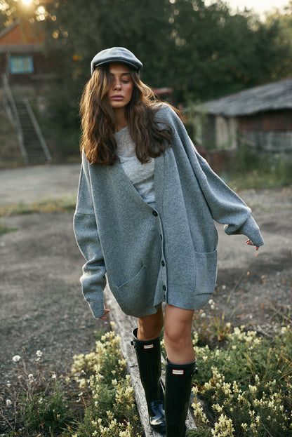 OVERSIZED WOOL CARDIGAN GREY