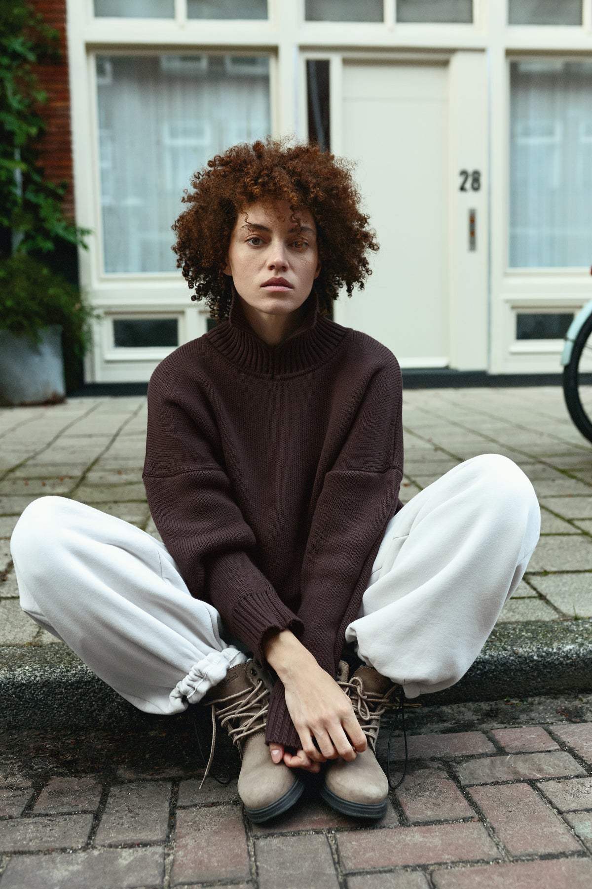 UNISEX SWEATER CHOCOLATE