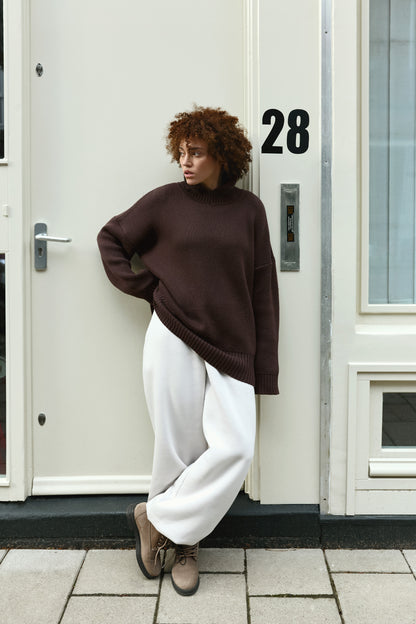 UNISEX SWEATER CHOCOLATE
