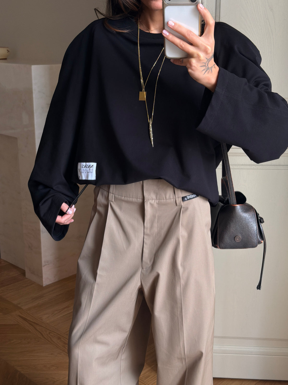 HEAVYWEIGHT SWEATSHIRT BLACK
