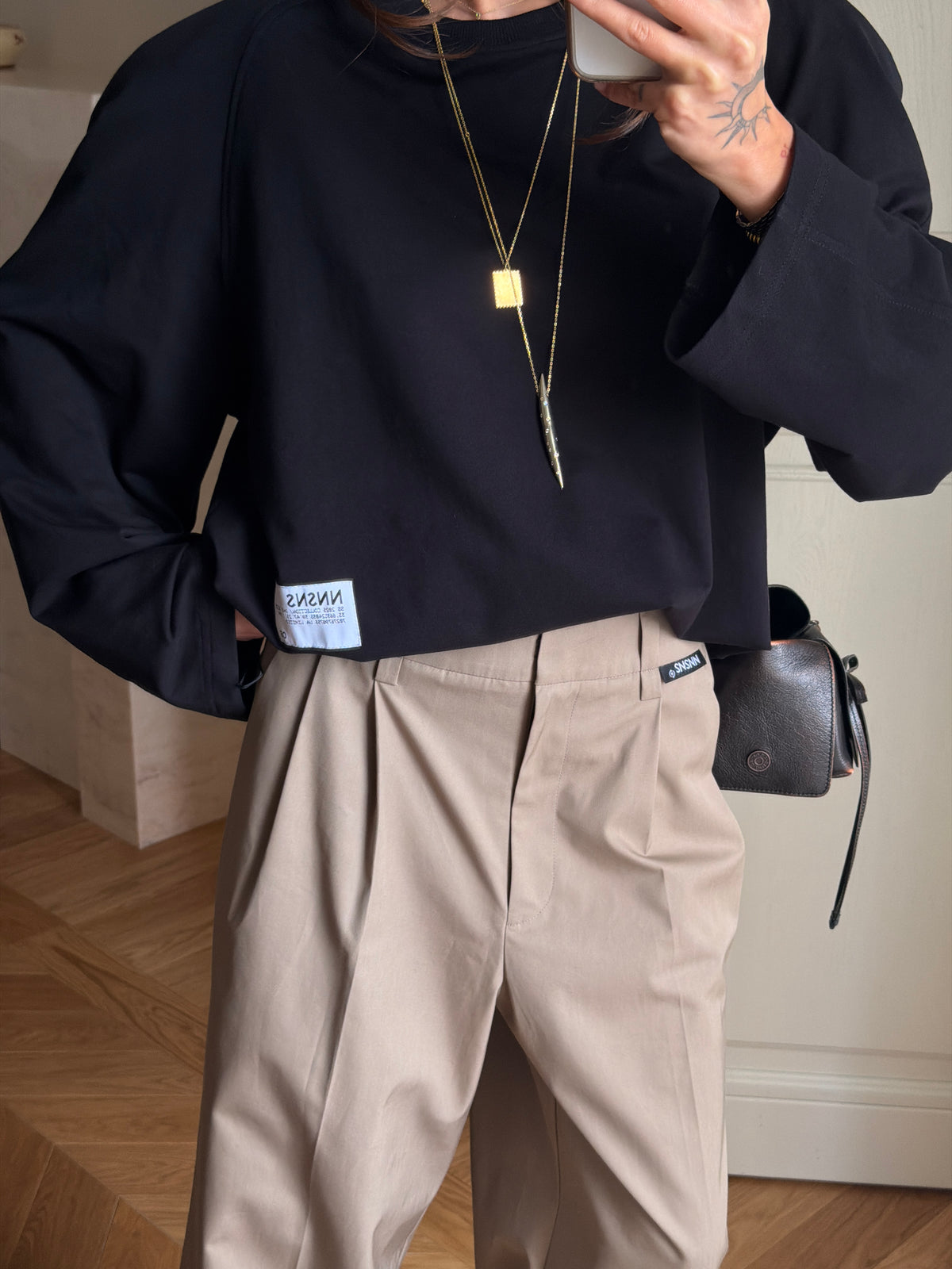 HEAVYWEIGHT SWEATSHIRT BLACK
