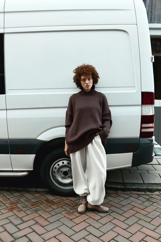 UNISEX SWEATER CHOCOLATE