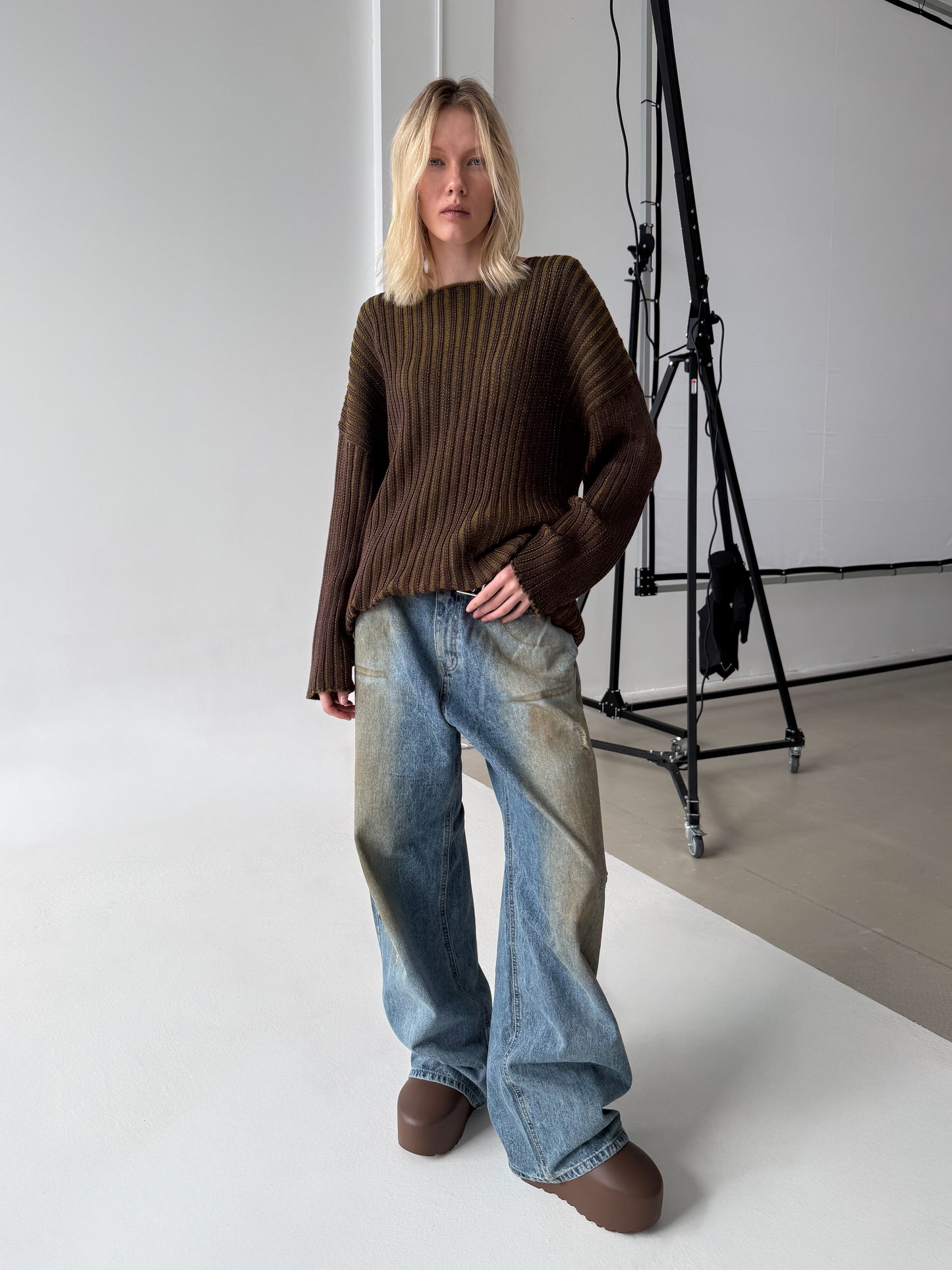 RAW DOUBLE NECK SWEATER CHOCOLATE/OLIVE