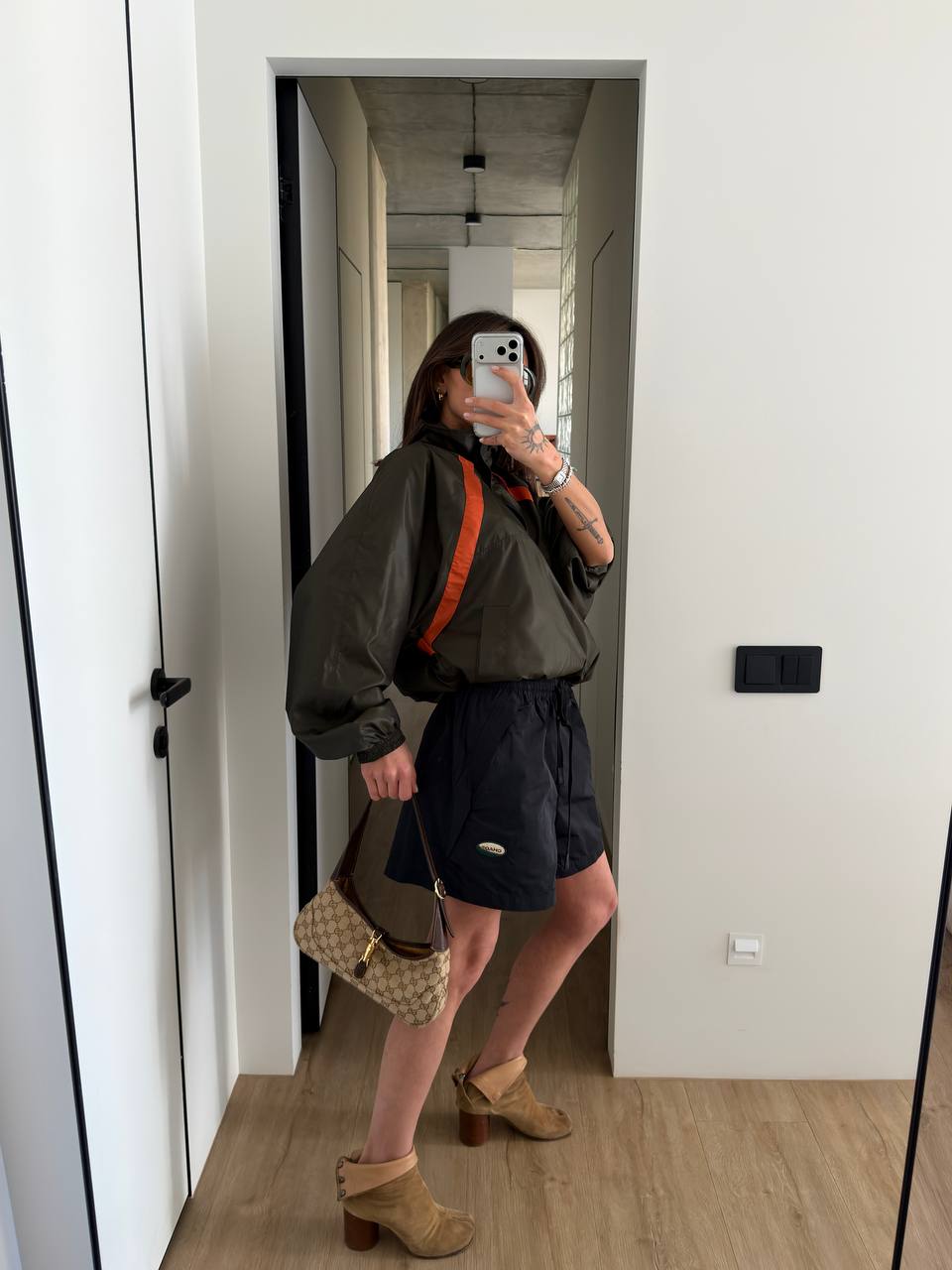 NYLON BLACK SHORTS CHAOS