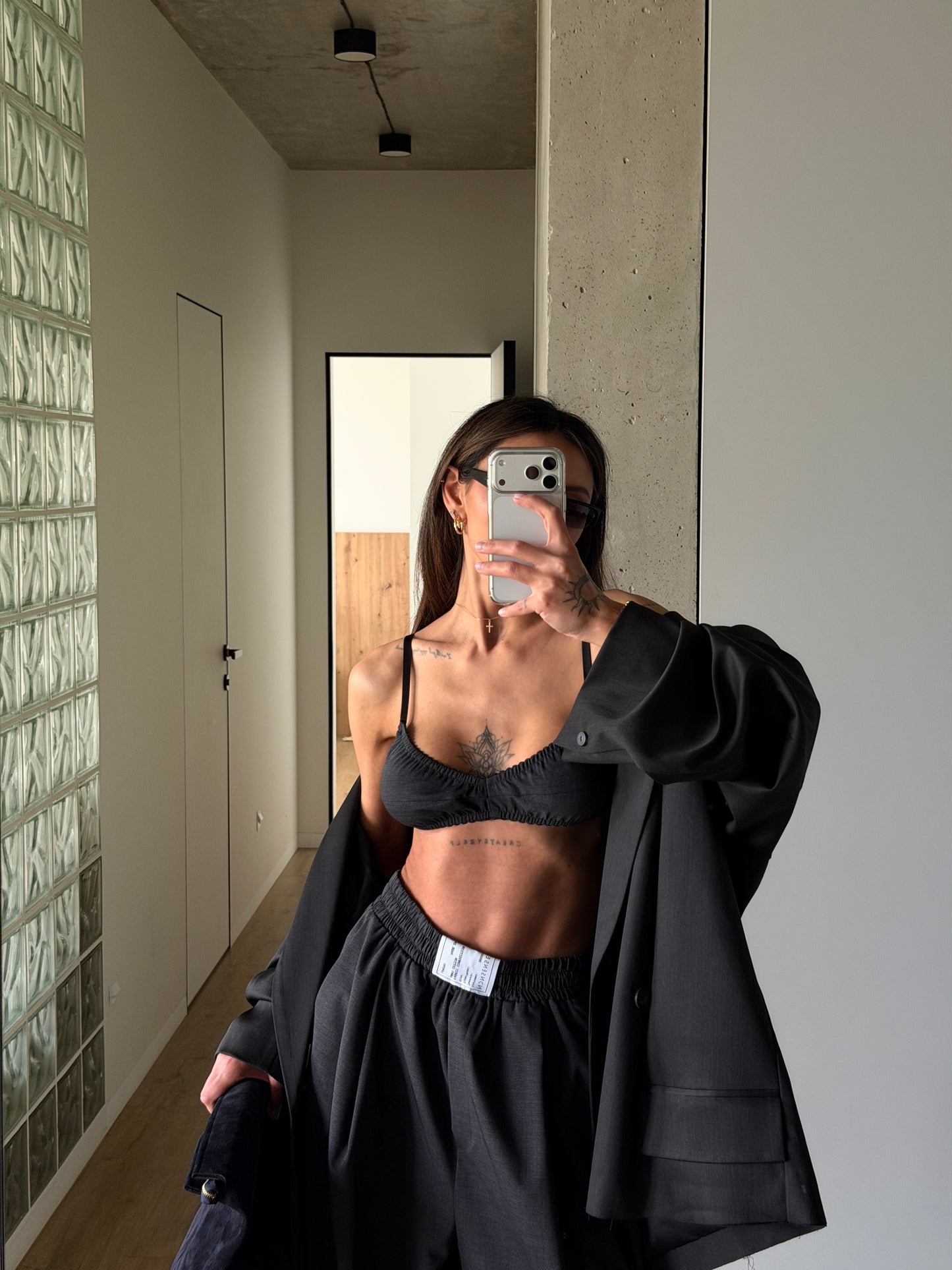 DARK GREY TOP