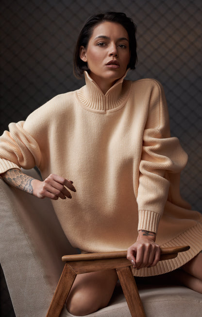 UNISEX SWEATER CREAMY